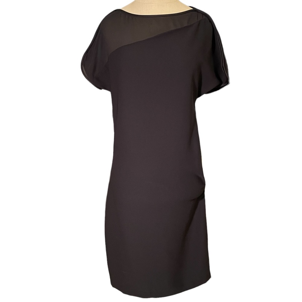 Reiss diagonal sheer panel side zip, short sleeves LBD. Trimmed boat neck Sz2